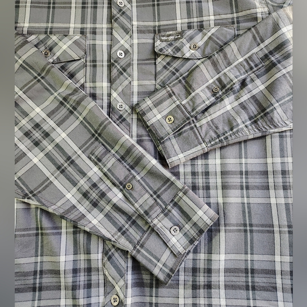 Wrangler Outdoor Regular Fit Men's Shirt Button Down Plaid grey 2 Pockets sz XL. - Picture 13 of 13